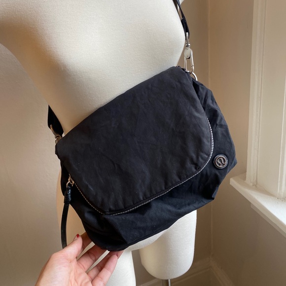 lululemon athletica Handbags - Lululemon crossbody purse
